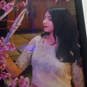 Meet your Posher, Divya